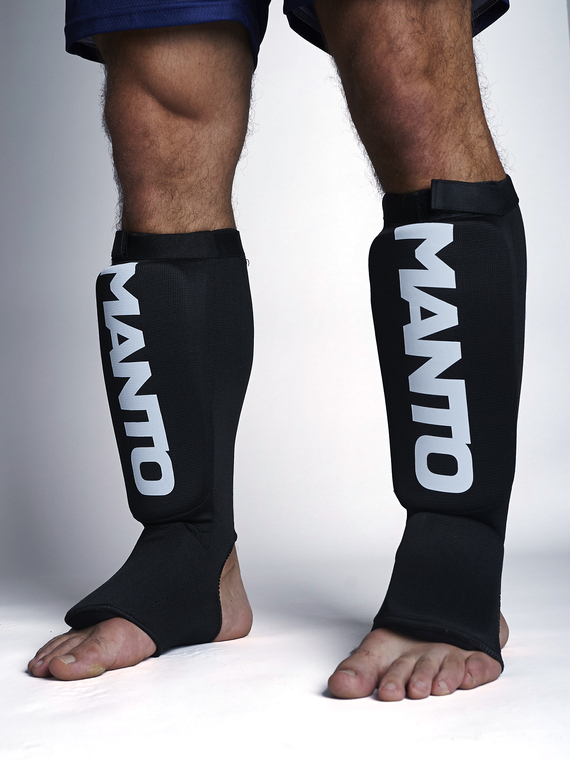 MANTO "LOGOTYPE" Shinpad Black