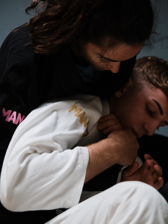 MANTO "RISE 2.0" BJJ GI schwarz-rosa