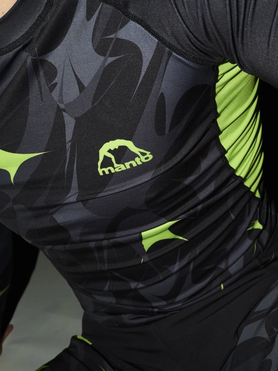 MANTO long sleeve rashguard TERRA black