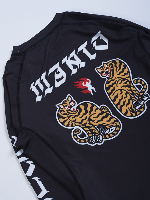 MANTO long sleeve rashguard TIGERS